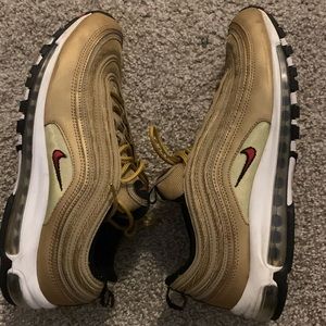 Air max 97 gold (size 13 )